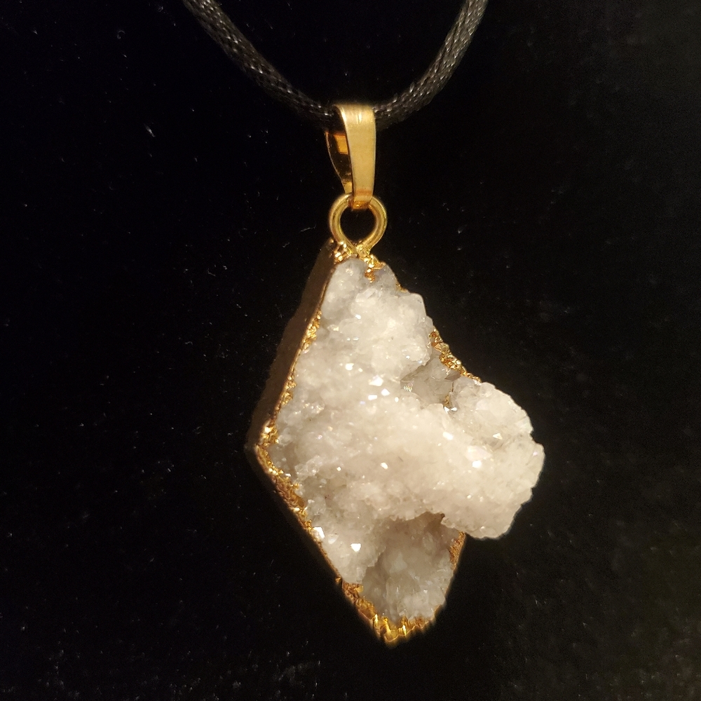 Quartz Druzy Necklace - Picture 4 of 5